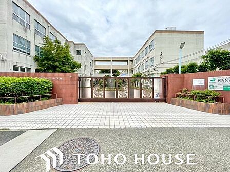 名古屋市立山王中学校 980m