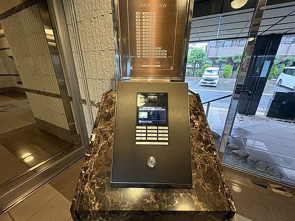 エントランスを拡大表示