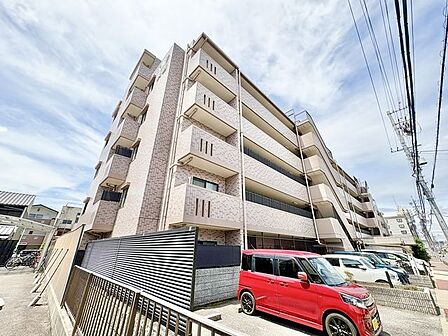 住まいは明日へのエネルギーを養うオアシスだとすれば、元気のでる存在でなければなりません。