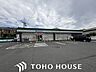 周辺：ファミリーマート中村岩上町店 700m