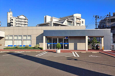 七十七銀行富沢支店 徒歩8分
