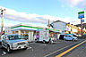 周辺：ファミリーマート栗生4丁目店　徒歩9分