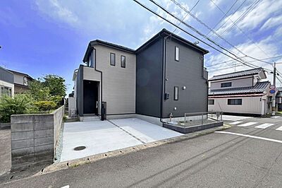 外観:沖野東小学校まで徒歩5分!お子様の通学も安心!現地(2026年8月)撮影 外観:沖野東小学校まで徒歩5分!お子様の通学も安心!現地(2026年8月)撮影