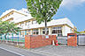 周辺：仙台市立鶴巻小学校　徒歩5分