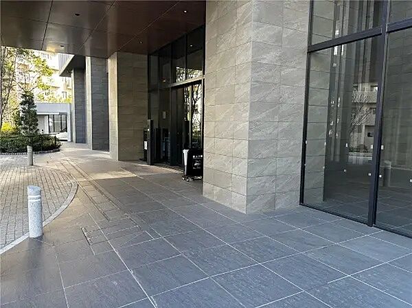 エントランスを拡大表示