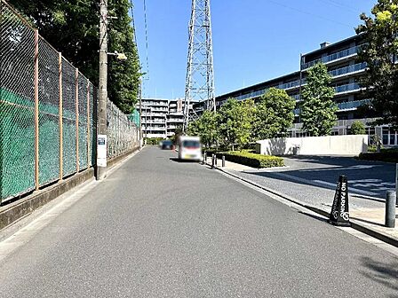 北側前面道路