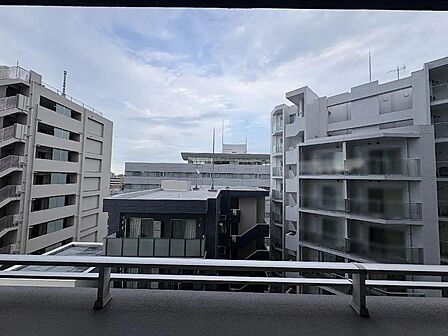 バルコニーからの眺望