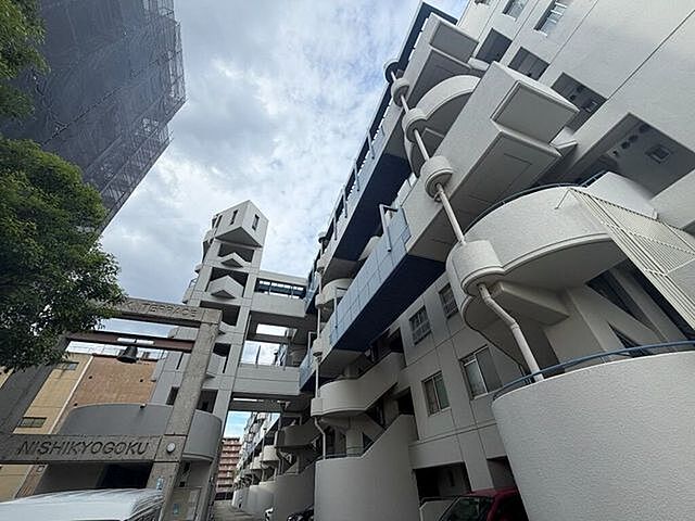 7 / 26