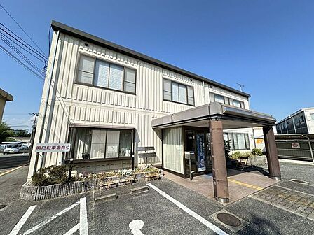 野口市民センター各市民センターでは、主に、印鑑の登録及び証明書の発行、住民登録・戸籍の諸届の受付及び証明書の発行、市税の収納及び各種証明書の発行などの事務を取り扱っています。 600m