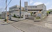 厚木市立毛利台小学校（1509m）