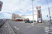 コメダ珈琲店大和つきみ野店（538m）