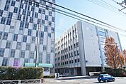 私立神奈川工科大学（422m）