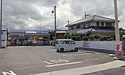 セブンイレブン三田店（343m）