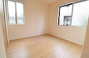 5.0帖洋室。角部屋の寝室で静かな就寝が可能です。