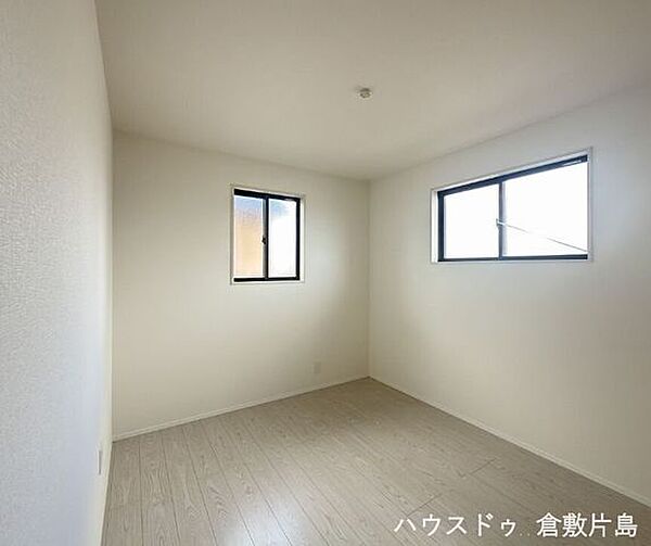 洋室を拡大表示