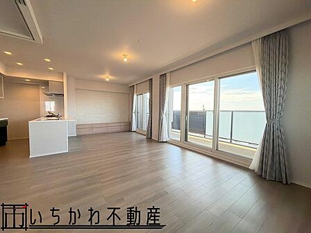 洋室からリビングへ