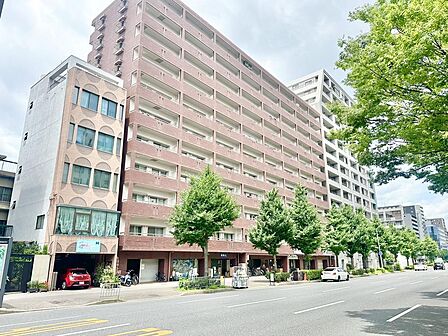 堀川通に面する好立地！高層階で日当たりも良好です☆