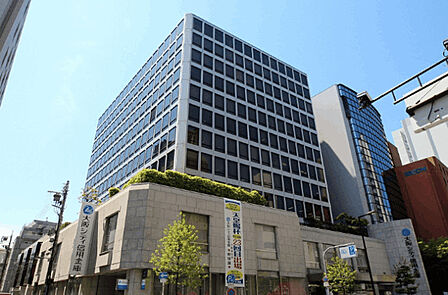 銀行「大阪シティ信用金庫江戸堀支店まで811m」
