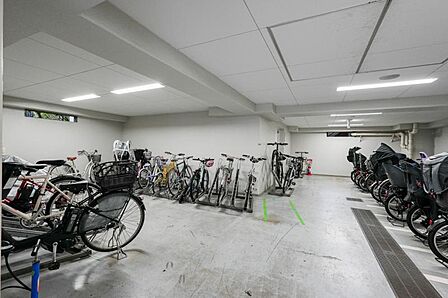 駐輪場