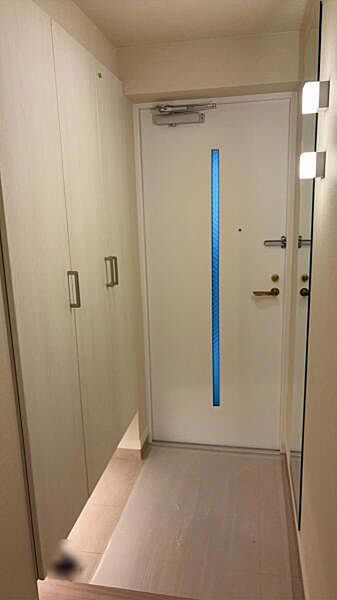 玄関を拡大表示