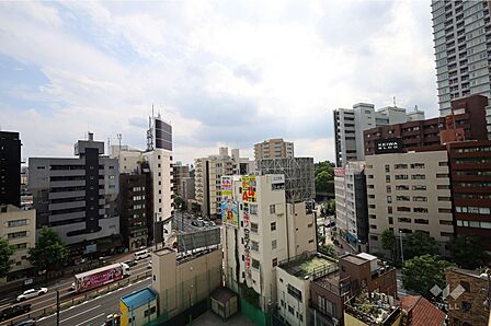 バルコニーからの眺め（南東方向）［2026年8月22日撮影］