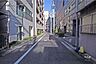 その他：敷地南東側の前面道路(南西側から)