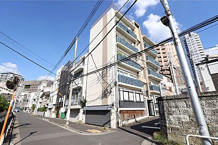 南青山コーポの外観（南西側から）