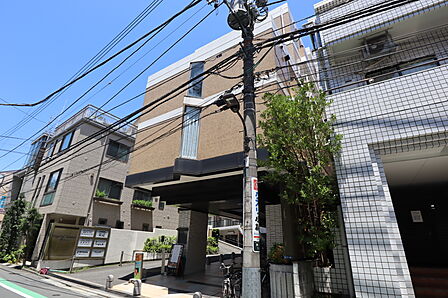 物件の外観(南西側から)
