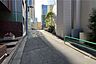 その他：敷地東側の前面道路