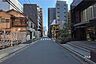 その他：敷地北側の前面道路（西側から）