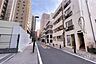 その他：敷地東側の前面道路（北側から）