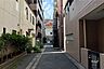 その他：敷地の南東側前面道路（北東側から）