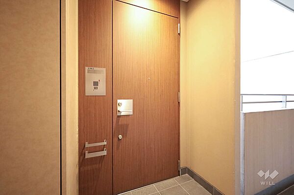 玄関を拡大表示