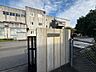 周辺：柏市立松葉中学校 670m