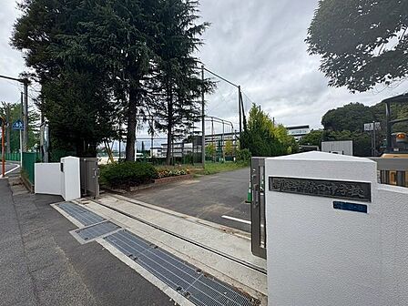 柏市立柏第四中学校 徒歩7分。 540m