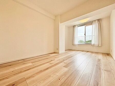 「居心地の良いナチュラル空間」お家時間を穏やかに過ごせる寛ぎの空間です。居心地の良さを実感して頂けるお部屋となっております。