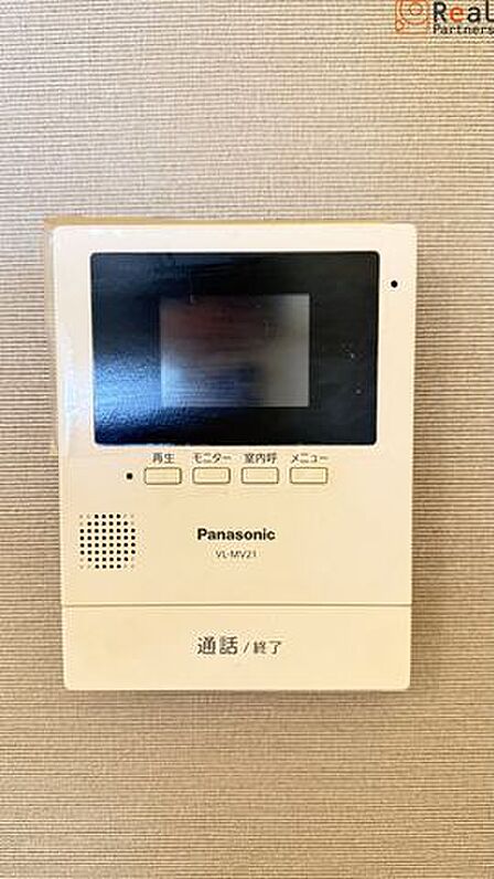 モニター付きインターフォンで防犯面も安心です!