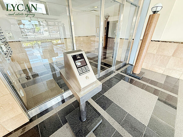 エントランスを拡大表示