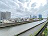 その他：浜田川の川風が心地いロケーション