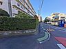 外観：前面道路含む現地写真