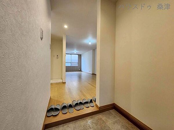 玄関を拡大表示