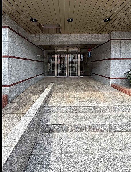 エントランスを拡大表示