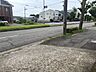 外観：前面道路含む現地写真