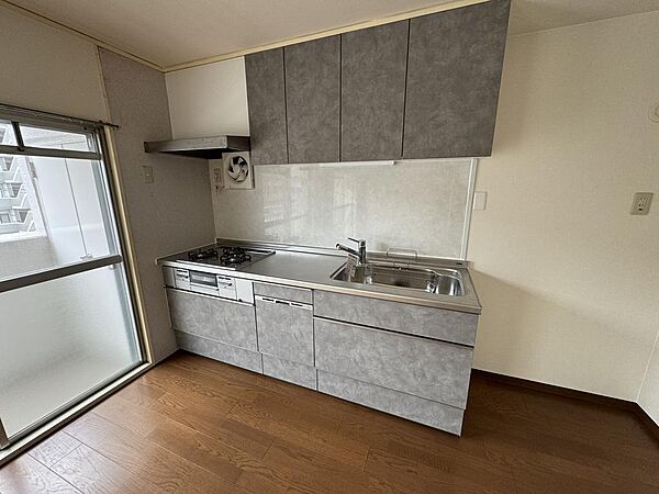キッチンを拡大表示