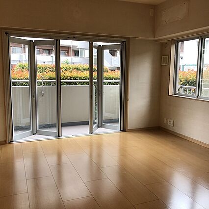 リビング/ダイ...