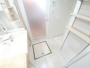 洗面所の棚は大変便利ですよ