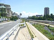 住吉川まで徒歩６分(５２０ｍ)