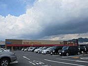 ヤオコー桐生相生店 1075m