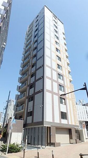 東京都新宿区西新宿 賃貸マンション 5階 外観