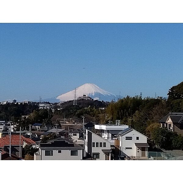 画像18:晴れた日は富士山が見えます